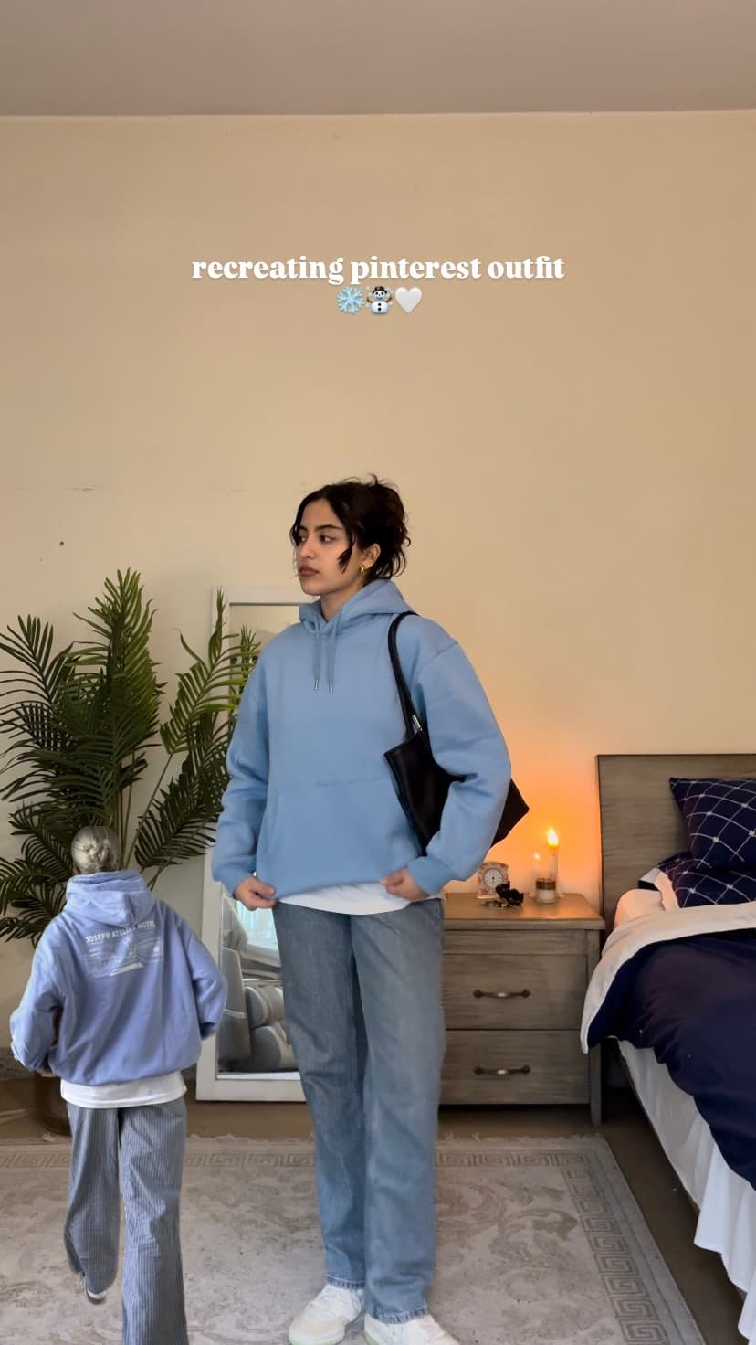 @aesthetic_factor wearing Sukoon Fit Taskin Hoodie — @sukoonfit on Instagram